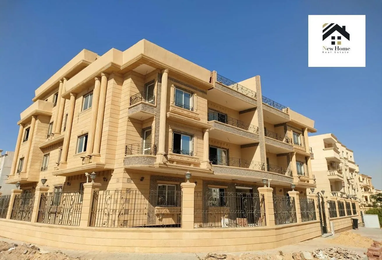 Sale in El Koronfel: شقة 137 م في القرنفل فيلات التجمــــع الخامـــــس