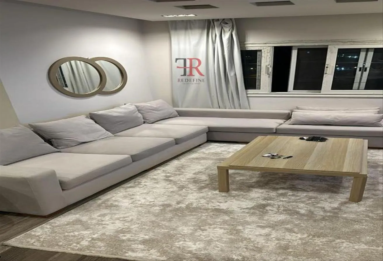 Rent in Mountain View Executive: Modern Furnished Apartment With Pool View