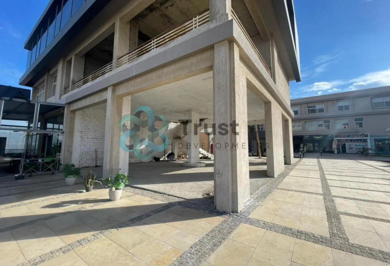 Rent in Al Karma 4: Shop for rent in Karma 4, large area