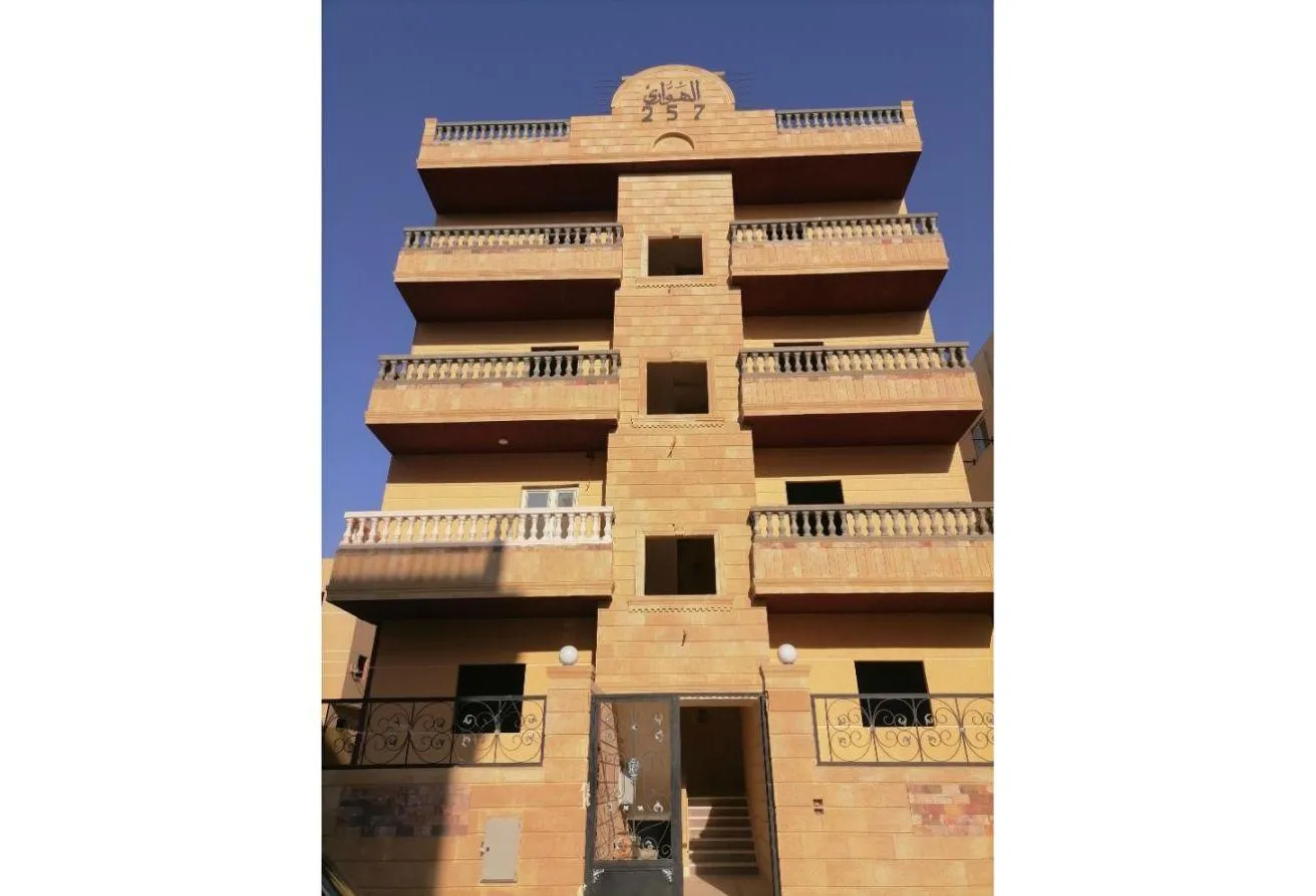 Sale in El Motamayez District: دوبلكس للبيع الحي المتميز بدر