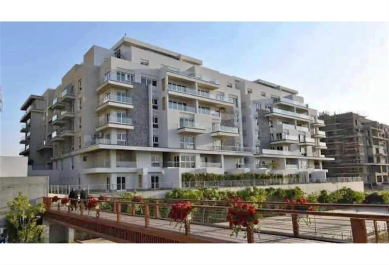 Sale in Mountain View iCity: Apartment ready to move for sale in new cairo