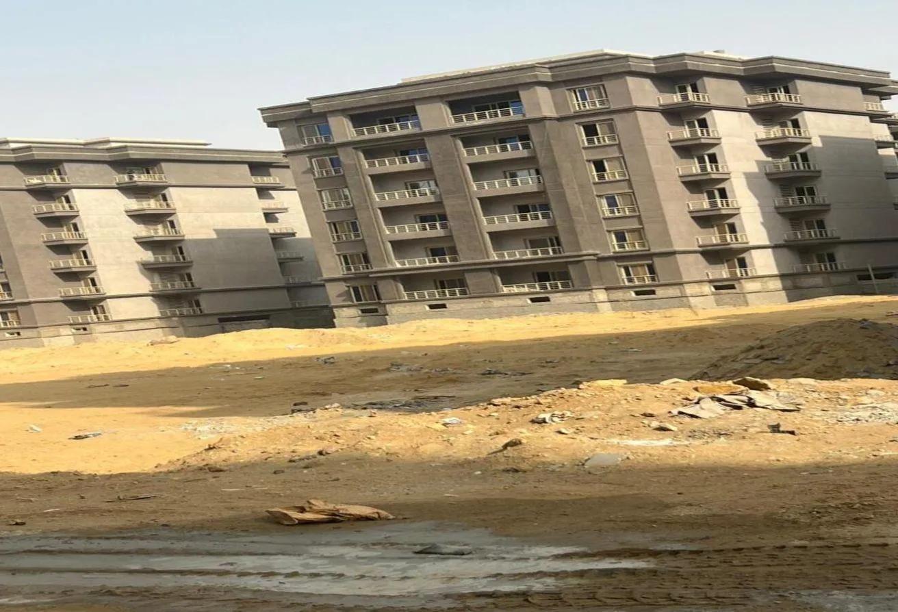 Sale in Teba: semi finished villa for sale tiba heights