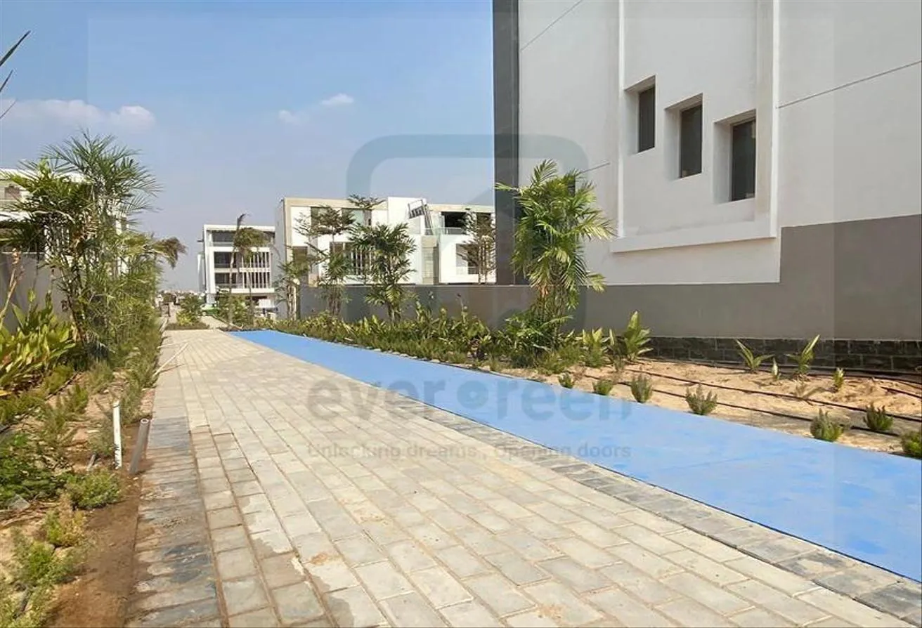 Sale in Joulz: Luxury TwinHouse in Joulz by Inertia October 5%dp