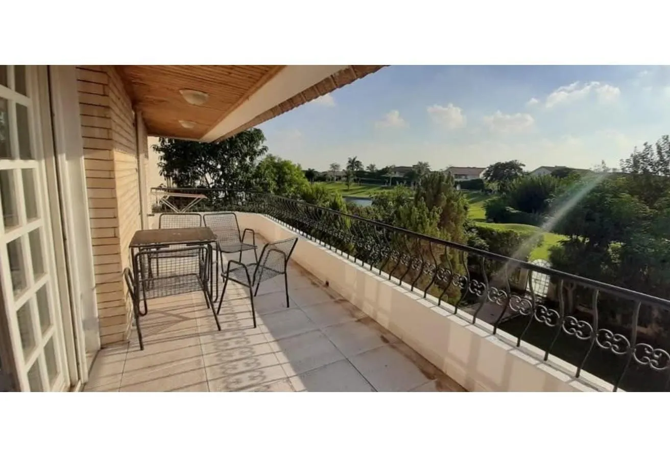 Rent in Al  Rabwa: First row golf - fully furnished in El Rabwa
