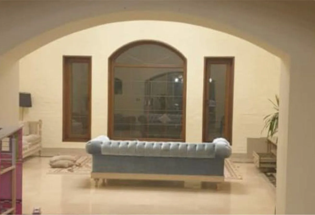 Gallery Image 12