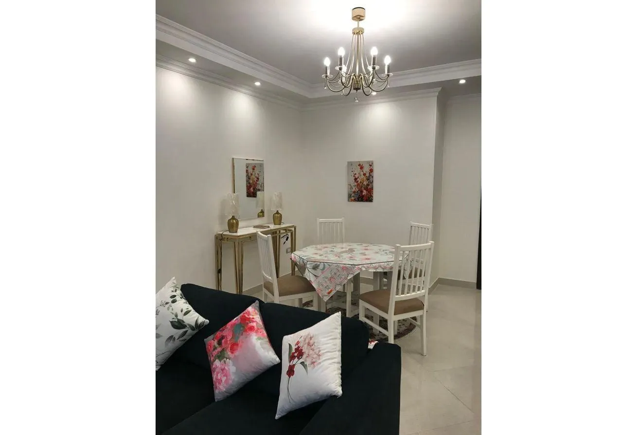 Rent in Westown: Ground floor with private garden, 2 rooms
