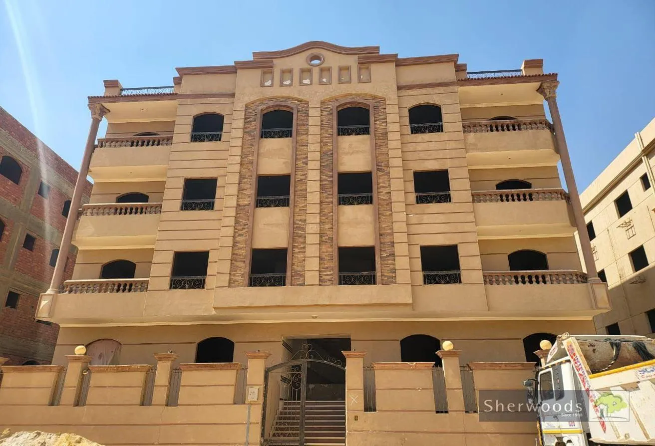 Sale in 5th Settlement Compounds: شقة 165 م بالاندلس1 القاهرة الجديدة