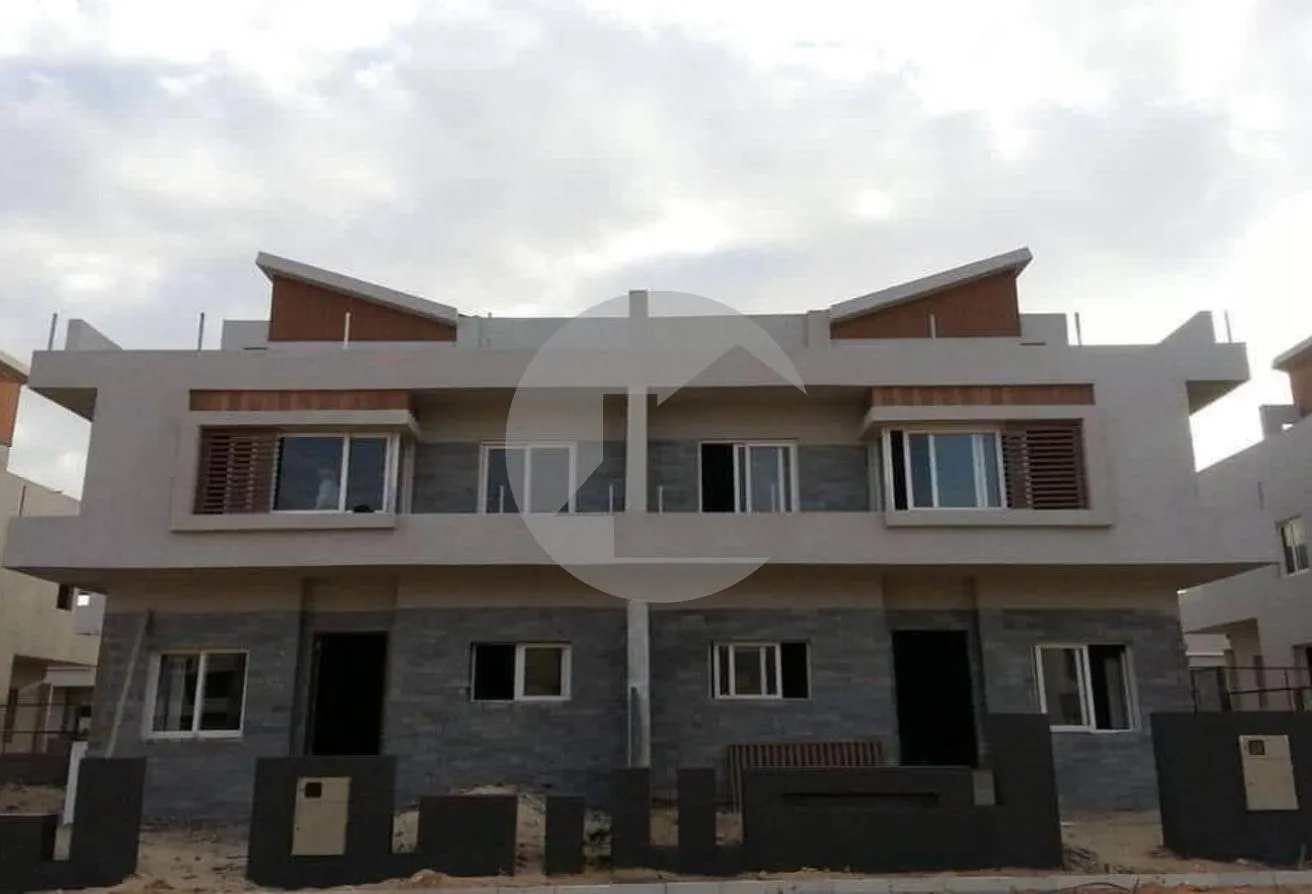 Sale in Zayed Dunes: For sale prime standalone with kitchen and AC's