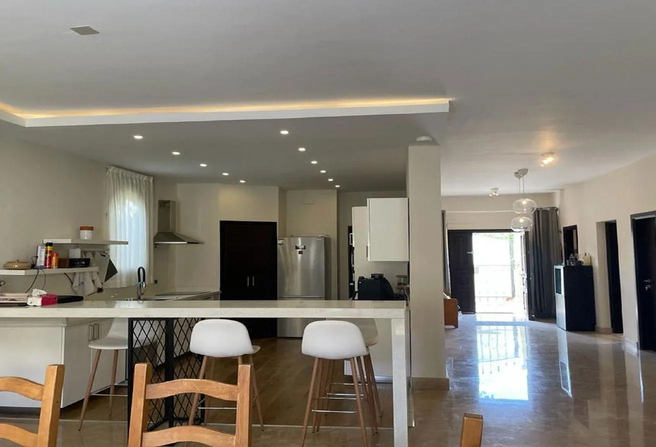 Gallery Image 10