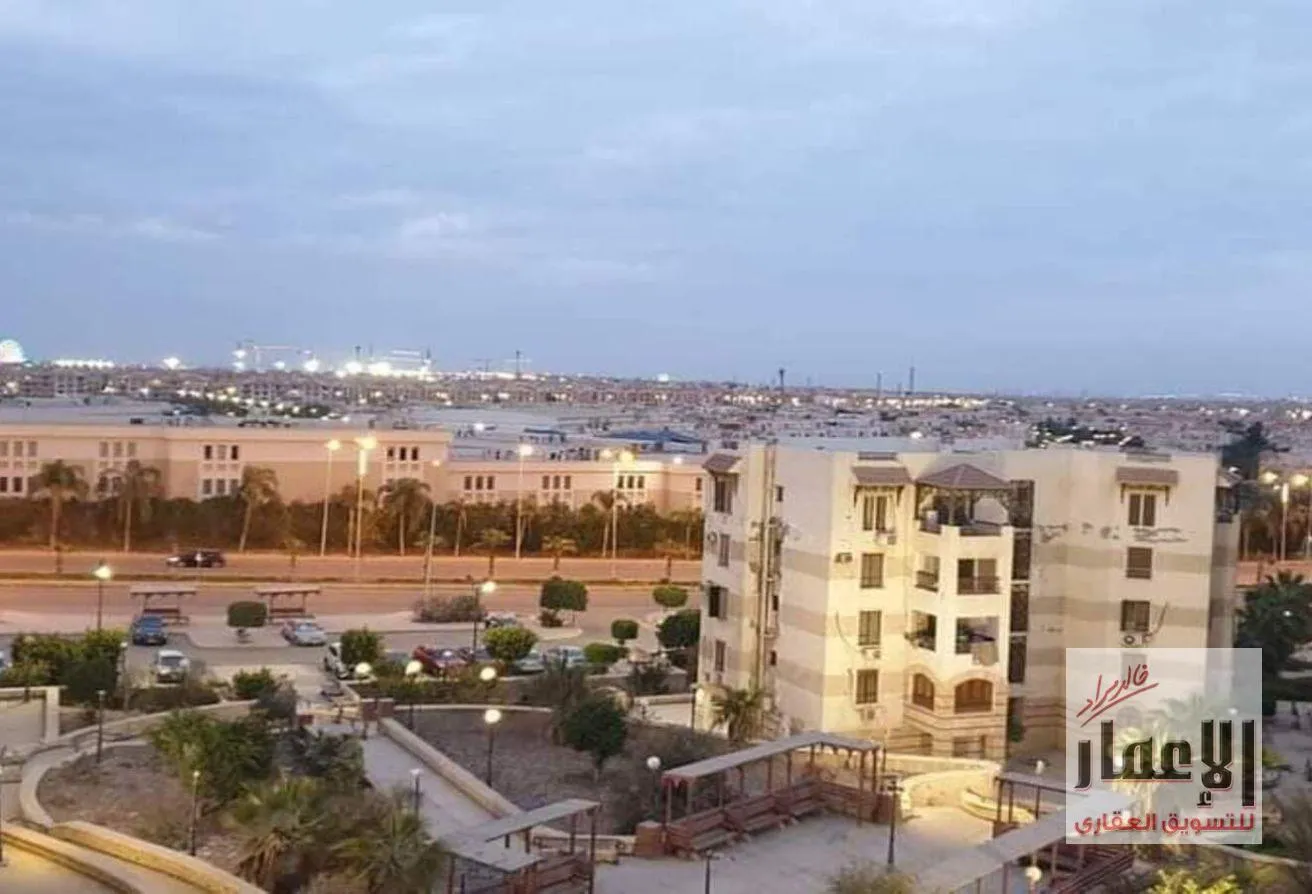 للايجار في الحي السابع: شقة للايجار فى الاسكان الحدائقى  الشيخ زايد 
