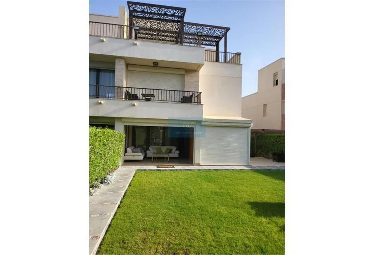 Sale in Marassi: Townhouse Marassi Blanca for immediate viewing