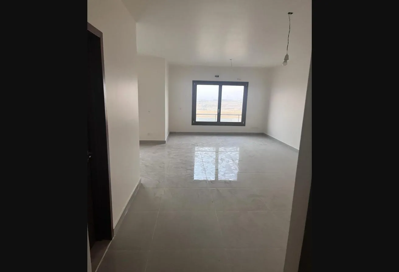 Rent in Pyramids Heights: Pyramids heights 3 Bdr for rent no kitchen no AC