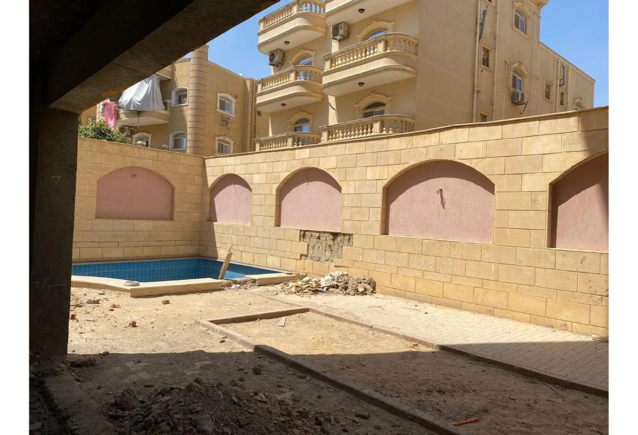 Sale in West Somid: دوبلكس للبيع غرب سوميد منطقه الفلل والقصور