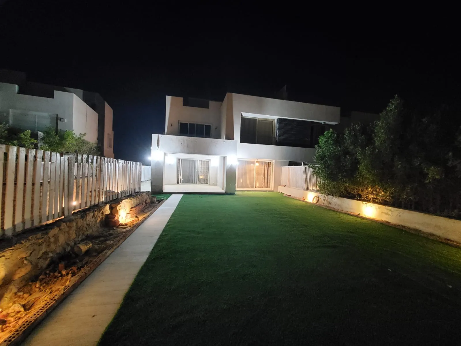 Townhouse with Garden furnished for Rent in North Coast, Hacienda Bay - AA753