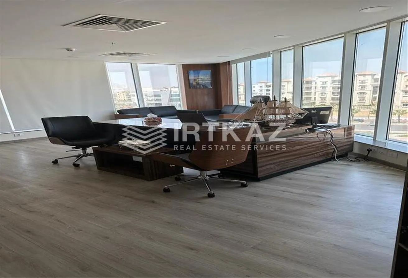 Rent in Trivium Square: Office FULLY FINISHED 191m | PRIME LOCATION