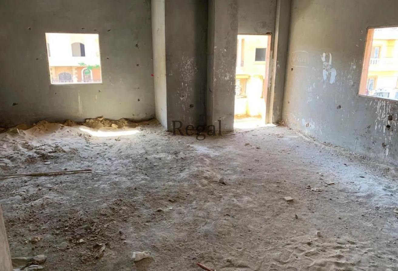 Sale in Dyar: شقتك متميزه بجانب جميع المرافق امام كومباوند ديار