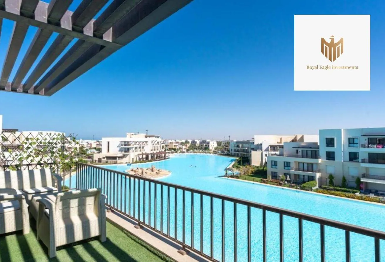 Sale in Silver Sands: twin house first row lagoon dp5%(night life area).