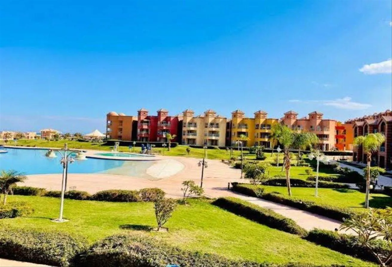 Sale in Porto Sokhna: Chalet for sale in Porto Sokhna 95m lux