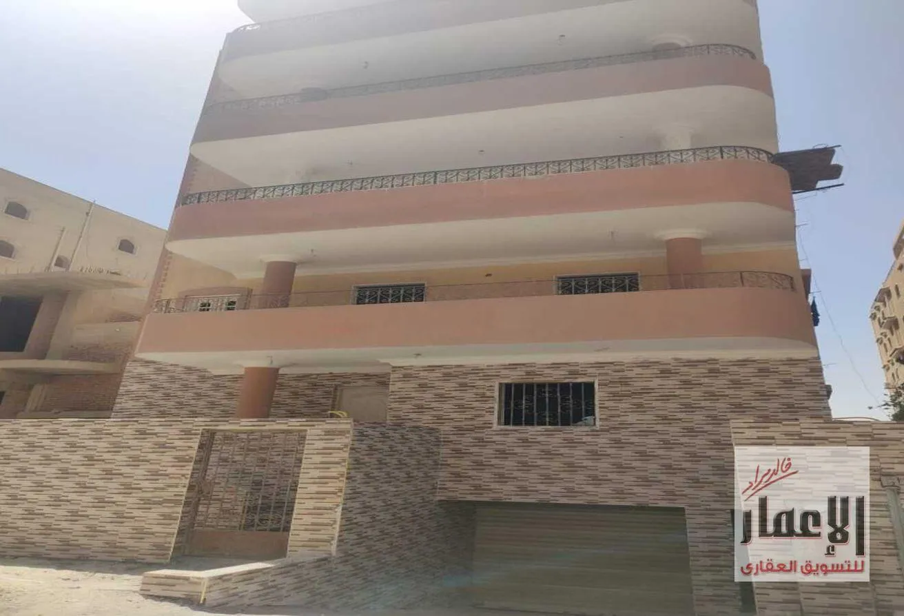 Sale in 5th District: Building for sale in 6th of October, Fifth Distric