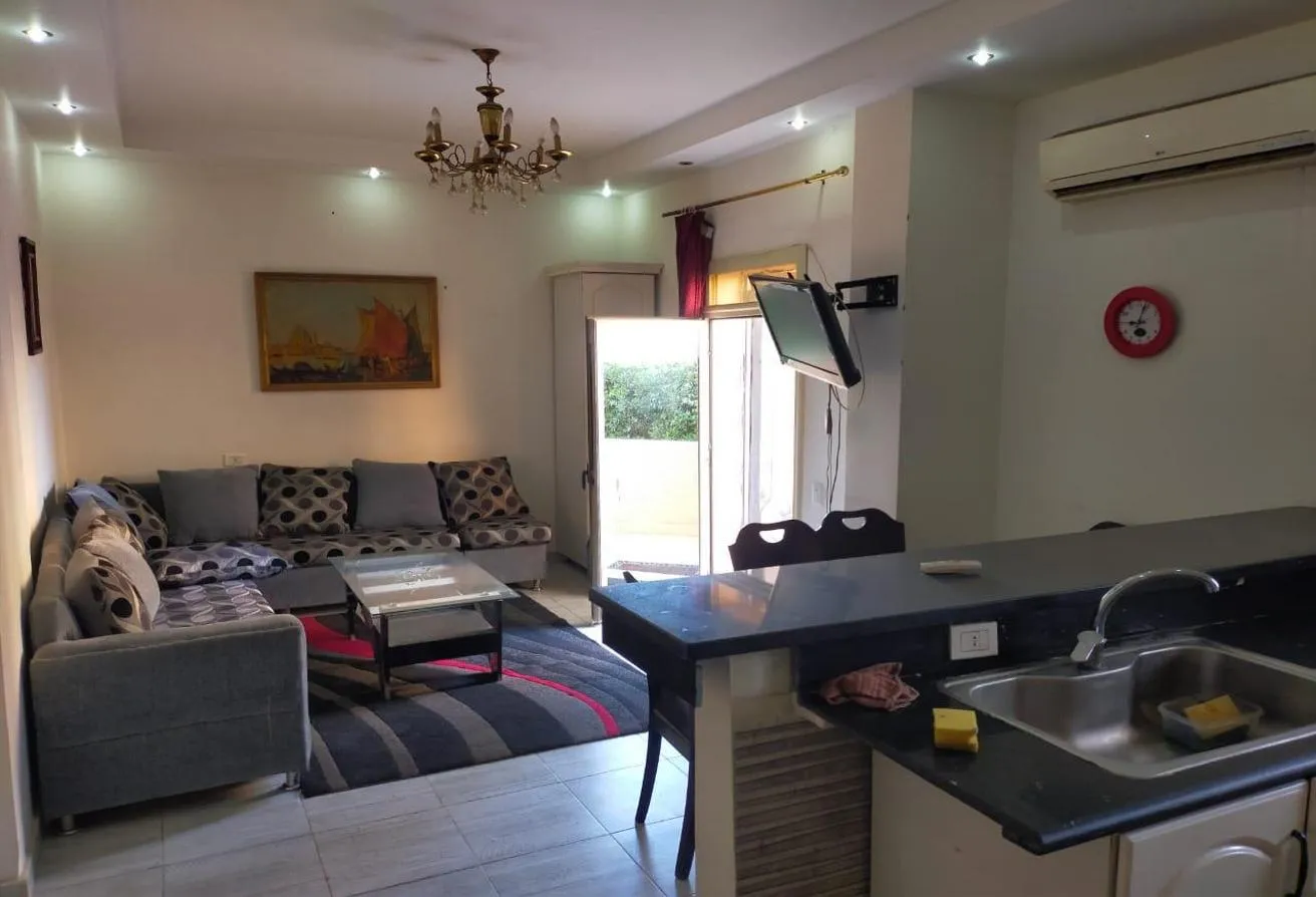 Rent in Dream Land: شقة مفروشة للايجار بحديقة خاصة بكمبوند دريم لاند