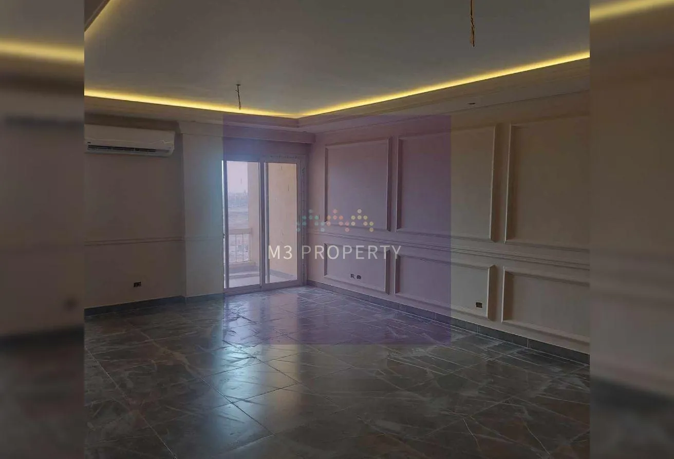 Sale in Ashgar City: شقة متميزة ب كمبوند اشجار سيتي اكتوبر اول سكن