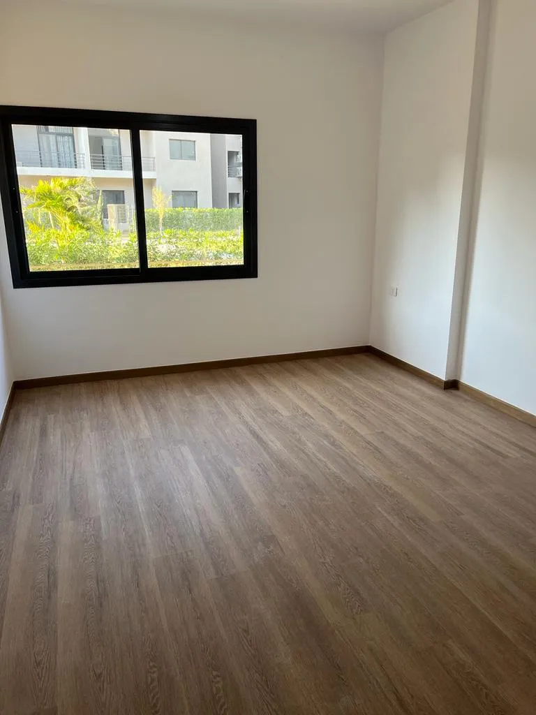 Sale in Fifth Square: best twin house in fifth square and ready to move