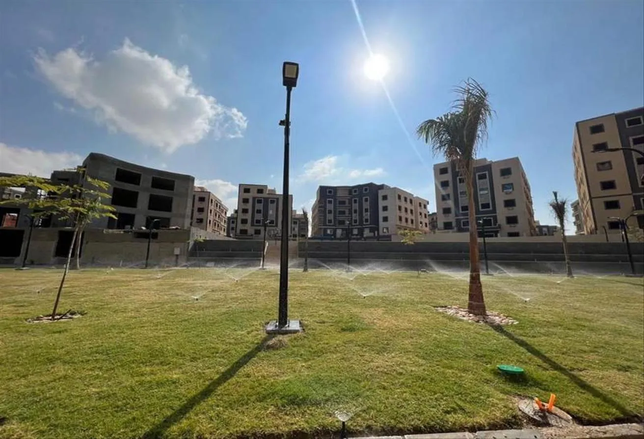 Sale in Sephora Heights: Apartment resale View water feature and club house
