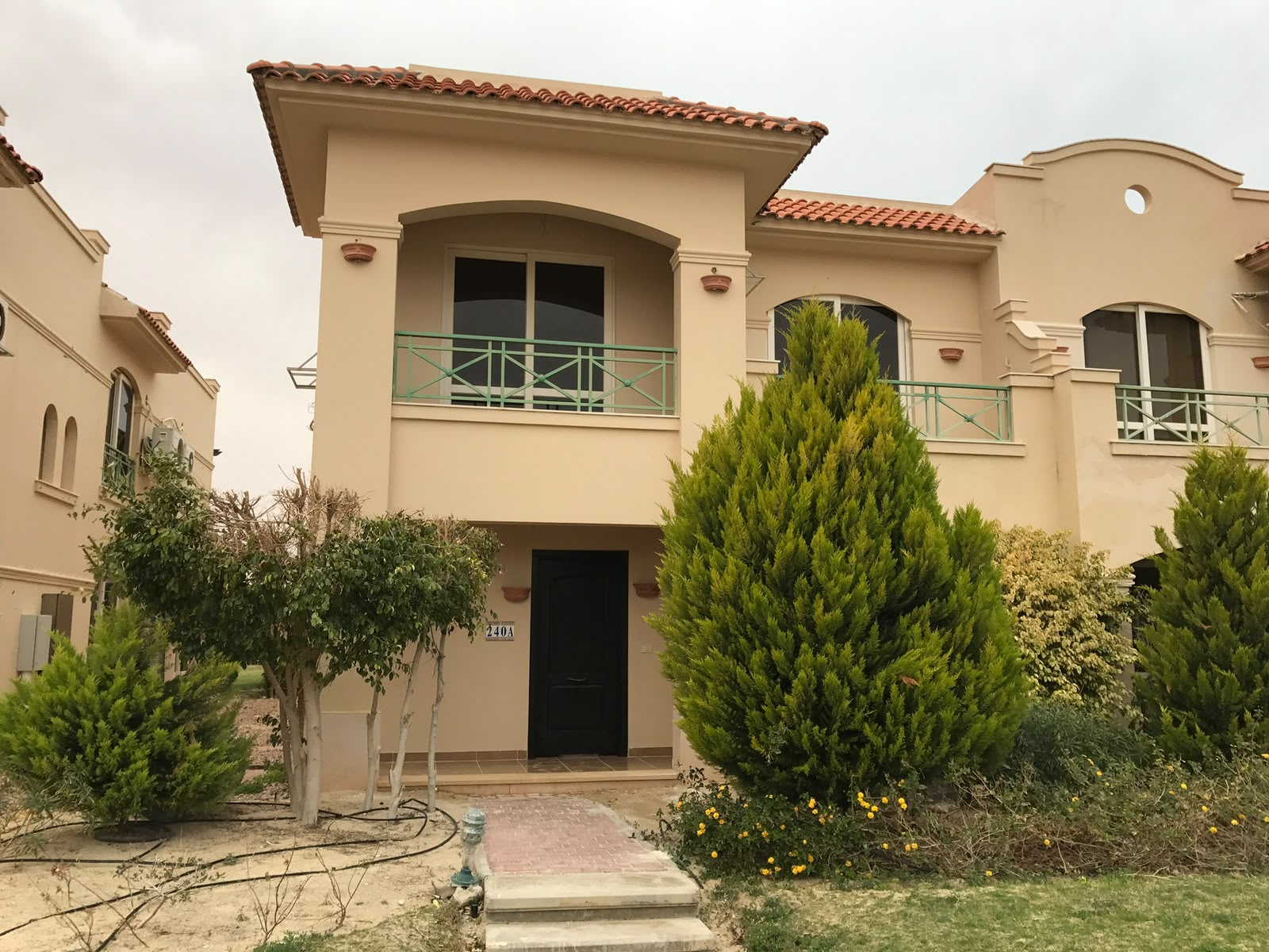 Luxury Twin house villa for rent at La vista bay Sahel First row on Sea