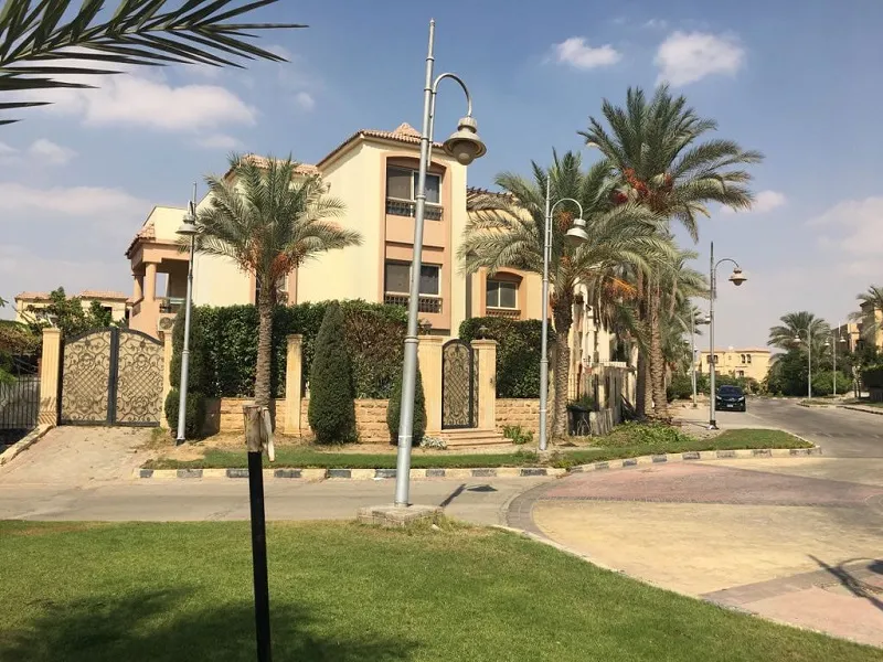 Rent in Katameya Residence: Villa for rent furnished in Katameya Residence