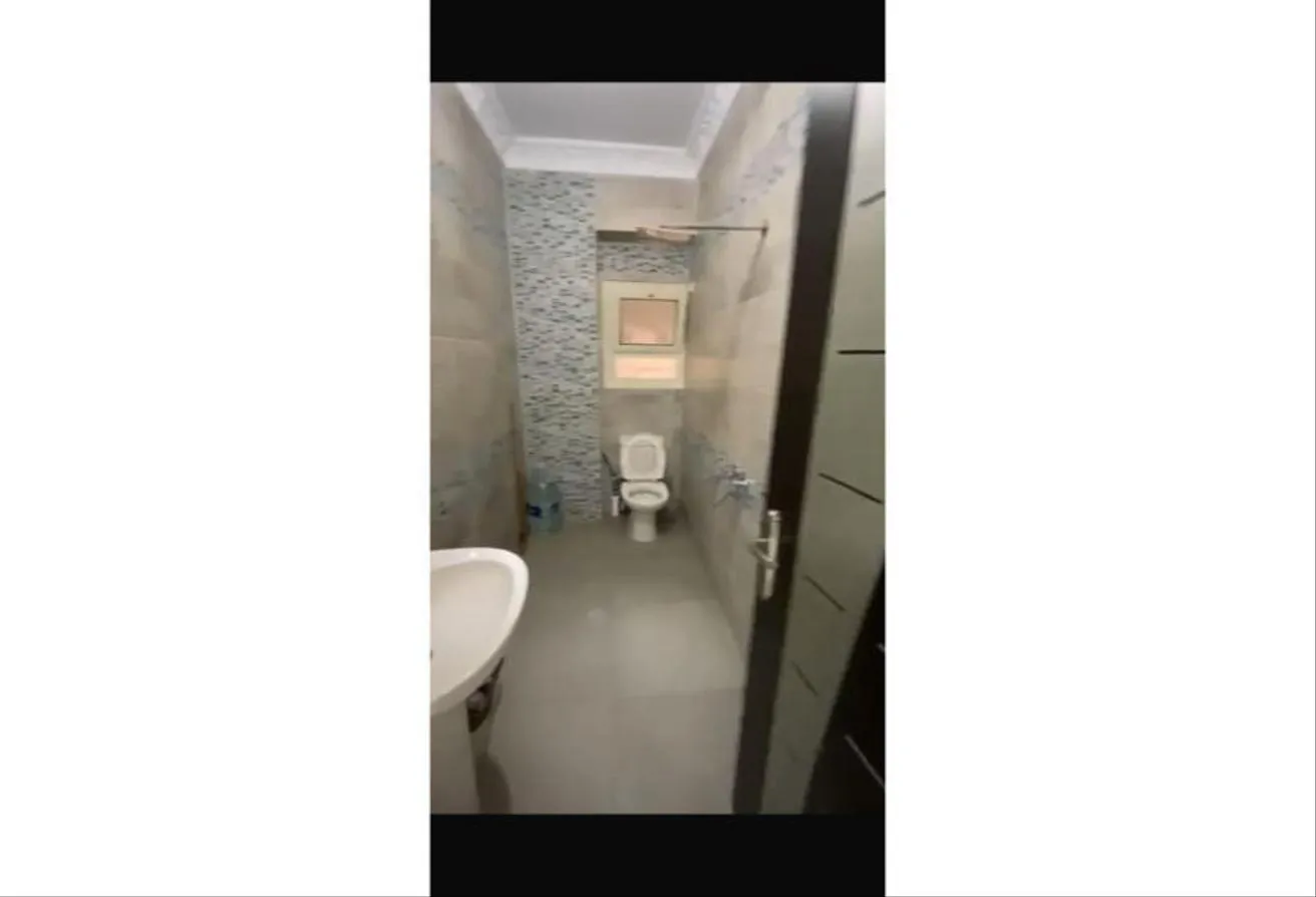 Gallery Image 16