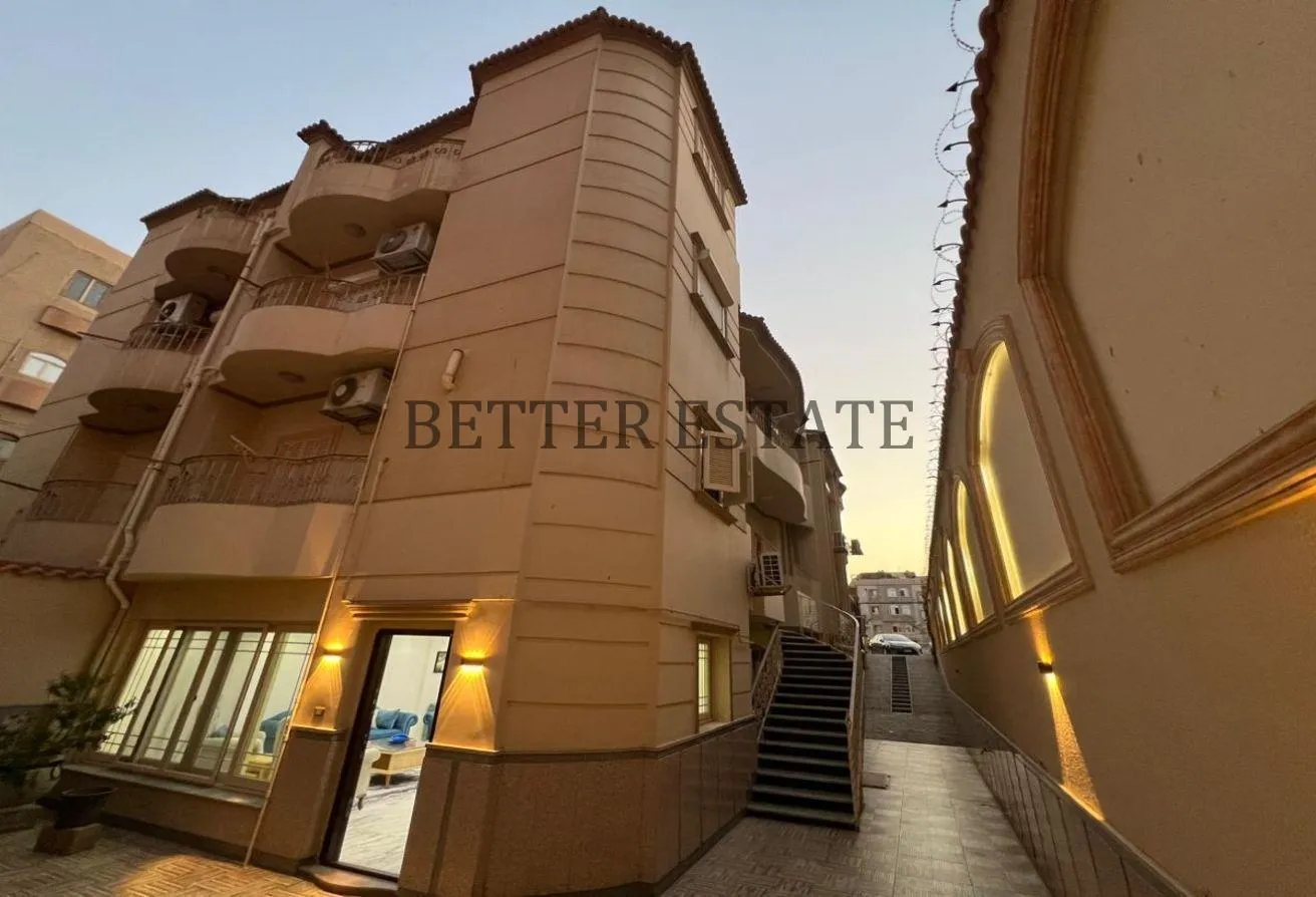 Sale in El Banafseg 2: Half villa for sale in a prime location in Banafs