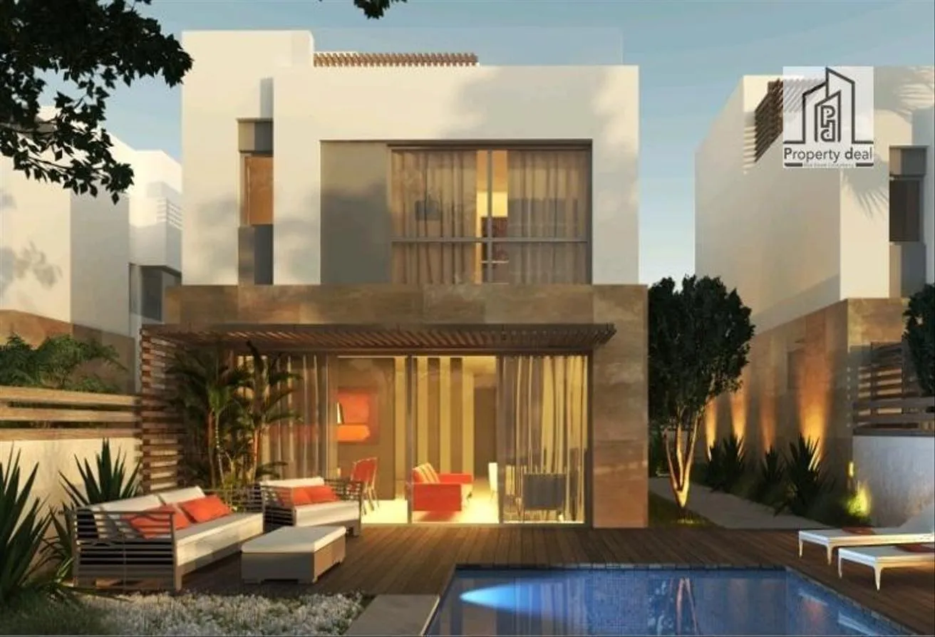 Sale in The Crown: Corner Villa+ roof in a prime location over 5 YRs