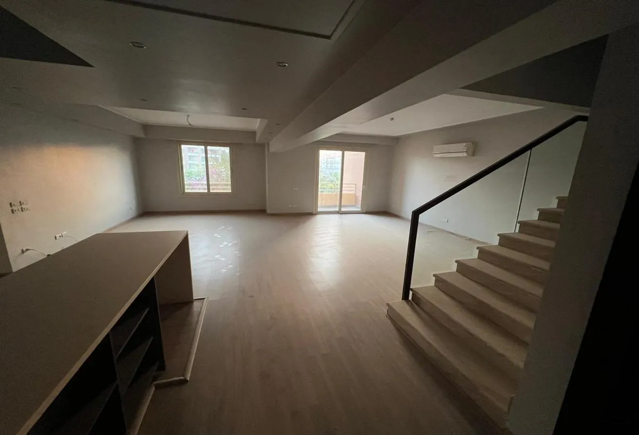 Rent in Jeera: بنتهاوس للايجار كمبوند جييرا سعر ممتاز جداً