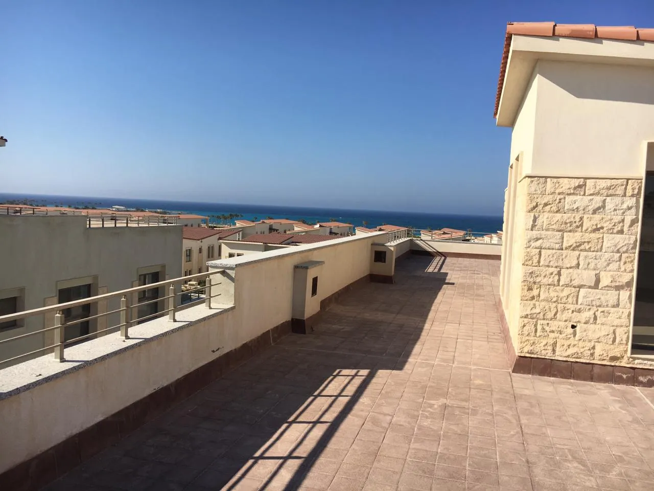 Sale in Caesar: Twin house for sale plus penthouse roof sea view