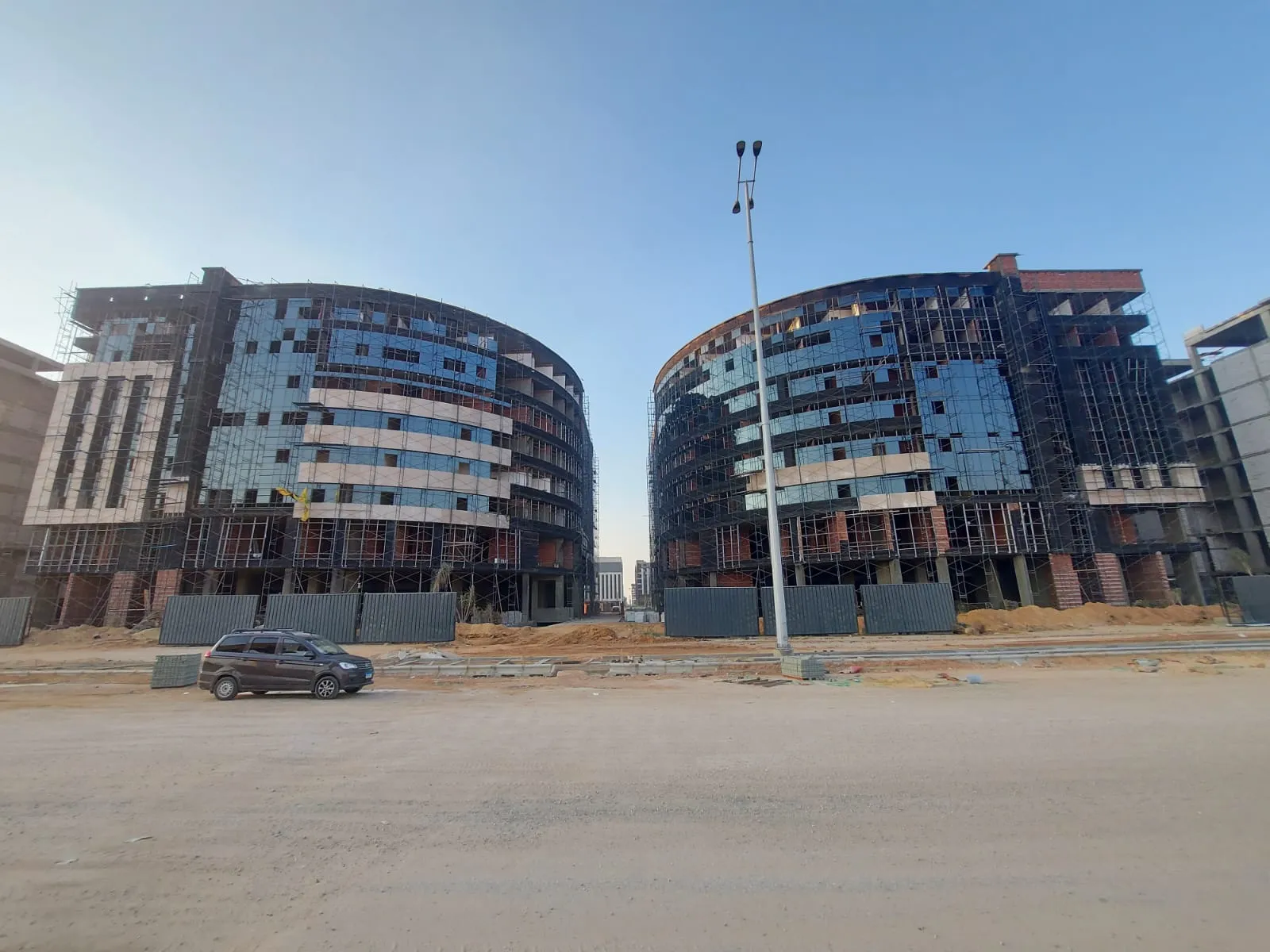 Sale in Audaz Mall: Office in Admin Capital,Fully Finish, Lowest Price