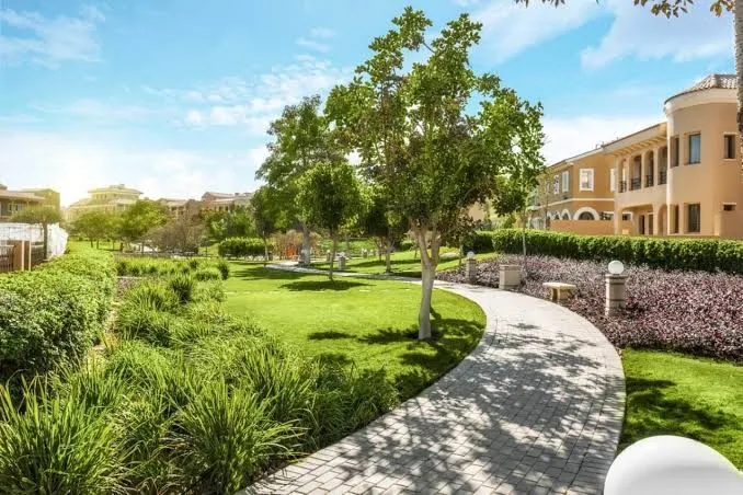 Twin Houses 5 bedrooms for sale in Hyde Park New Cairo