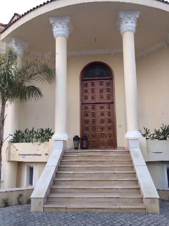 Gallery Image 1