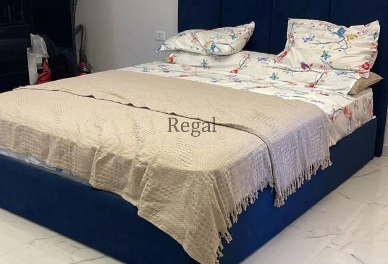 Sale in Zayed Dunes: Apartment with garden in VLevel next Beverly Hills