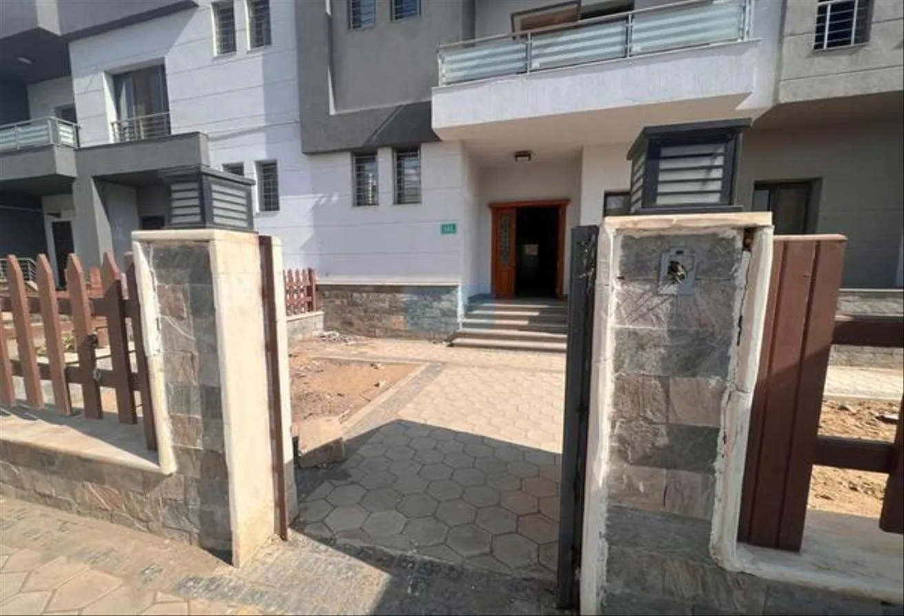 Sale in Laguna Bay: Fullyfinished SeaView chalet for sale at LagunaBay