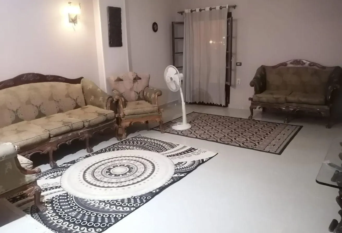 Sale in 11th District: in Old Zayed,Finished Penthouse 225m,over 96months