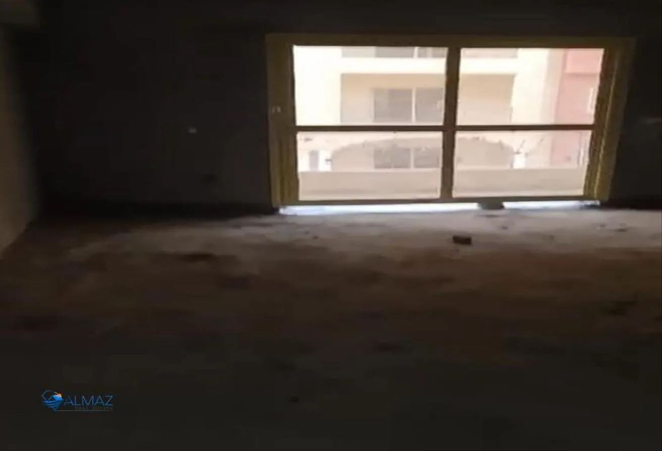 البيع في لؤلؤة الاهرام: شقة للبيع في كومبوند لؤلؤة القاهرة الجديدة 