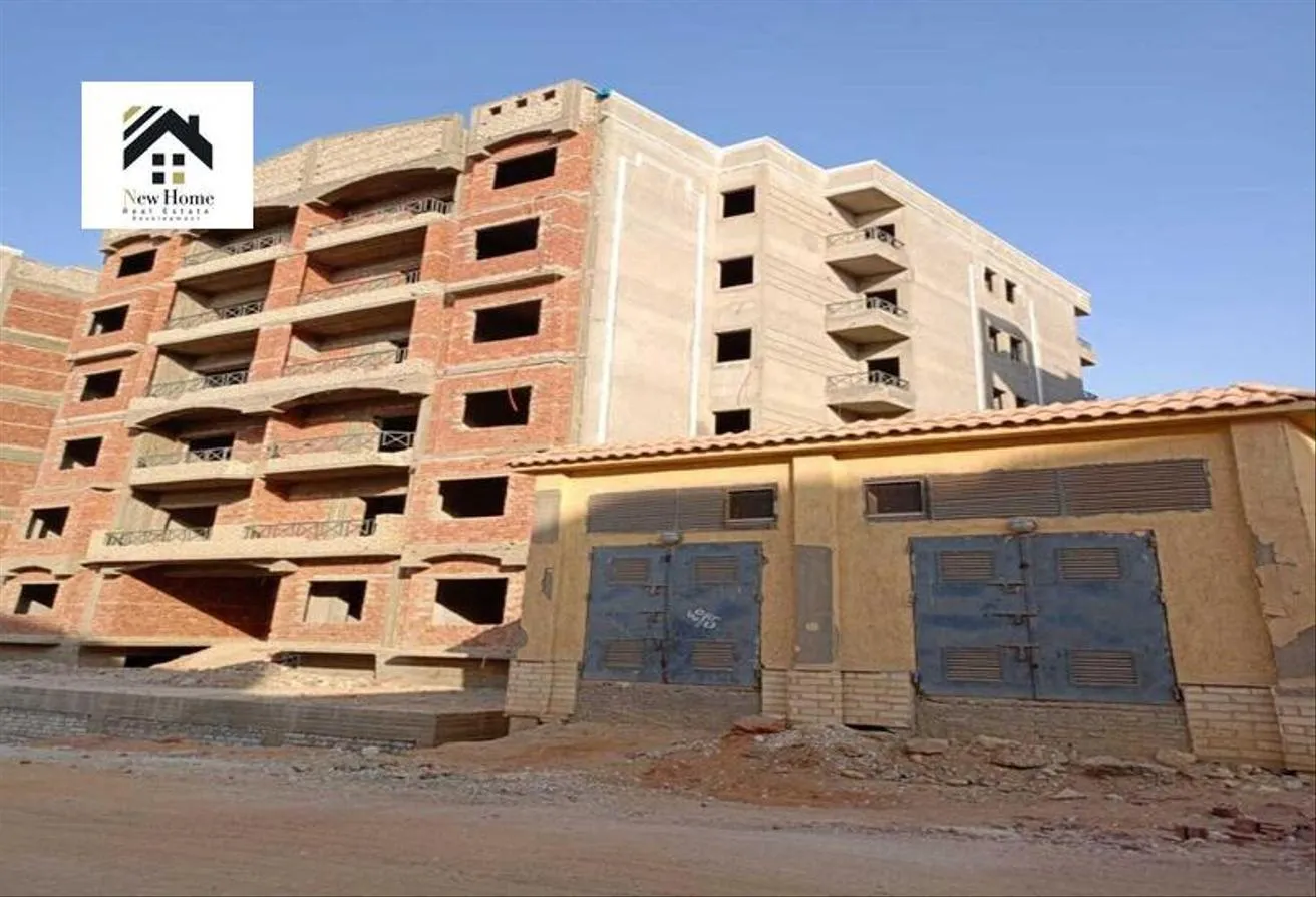 البيع في التجمع الخامس: اي فيلا كورنر استلام فوري دقايق منAUC في سراي 