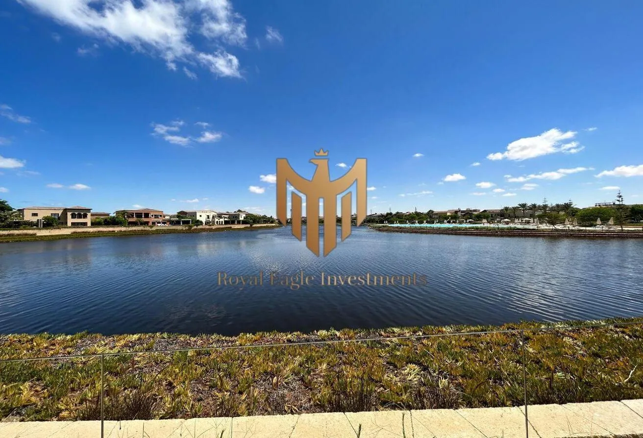 Sale in Marassi: Townhouse for sale in Isola , Prime Location