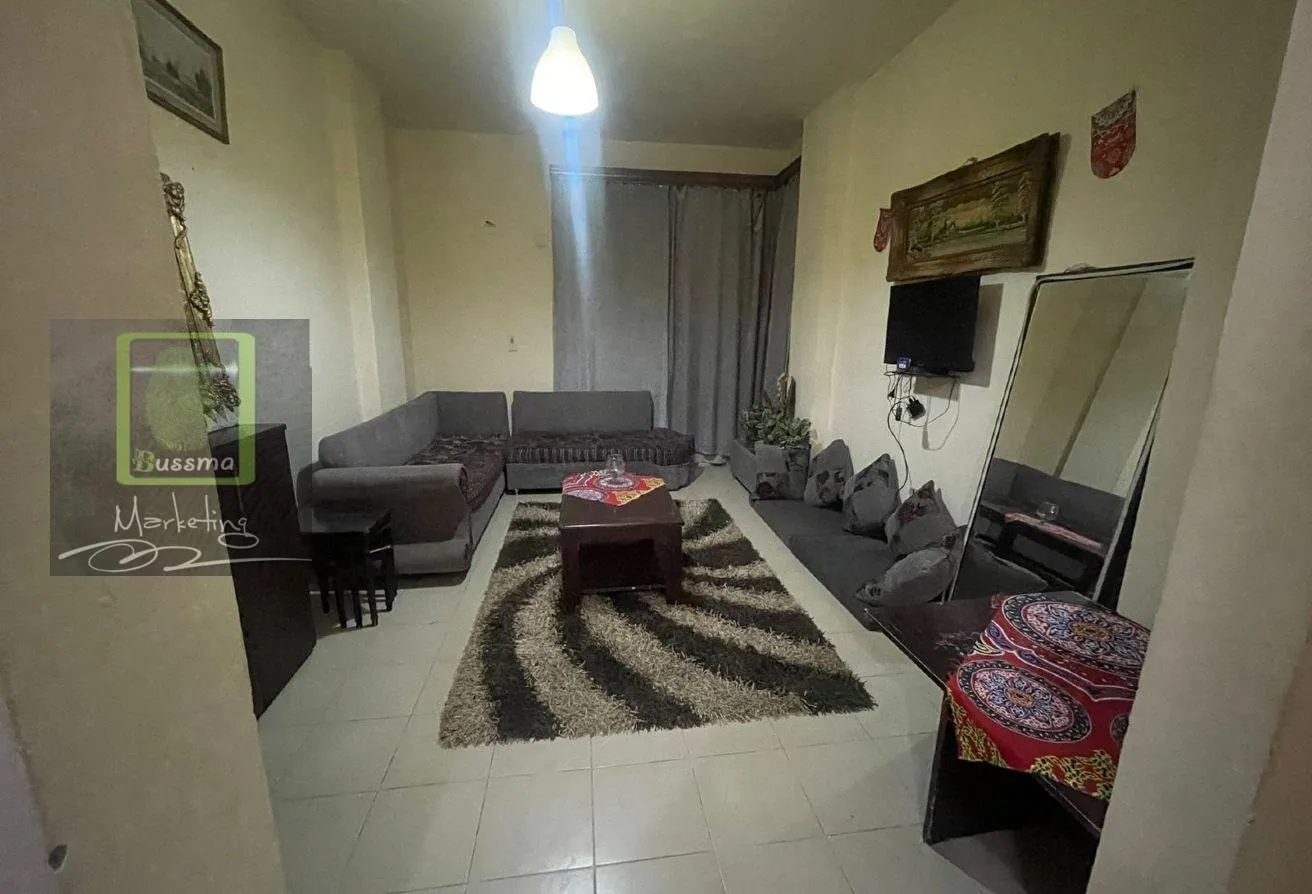 Rent in Al Mostakbal: شقه ايجار مفروش بحديقه عمارات المستقبل دبل فيس
