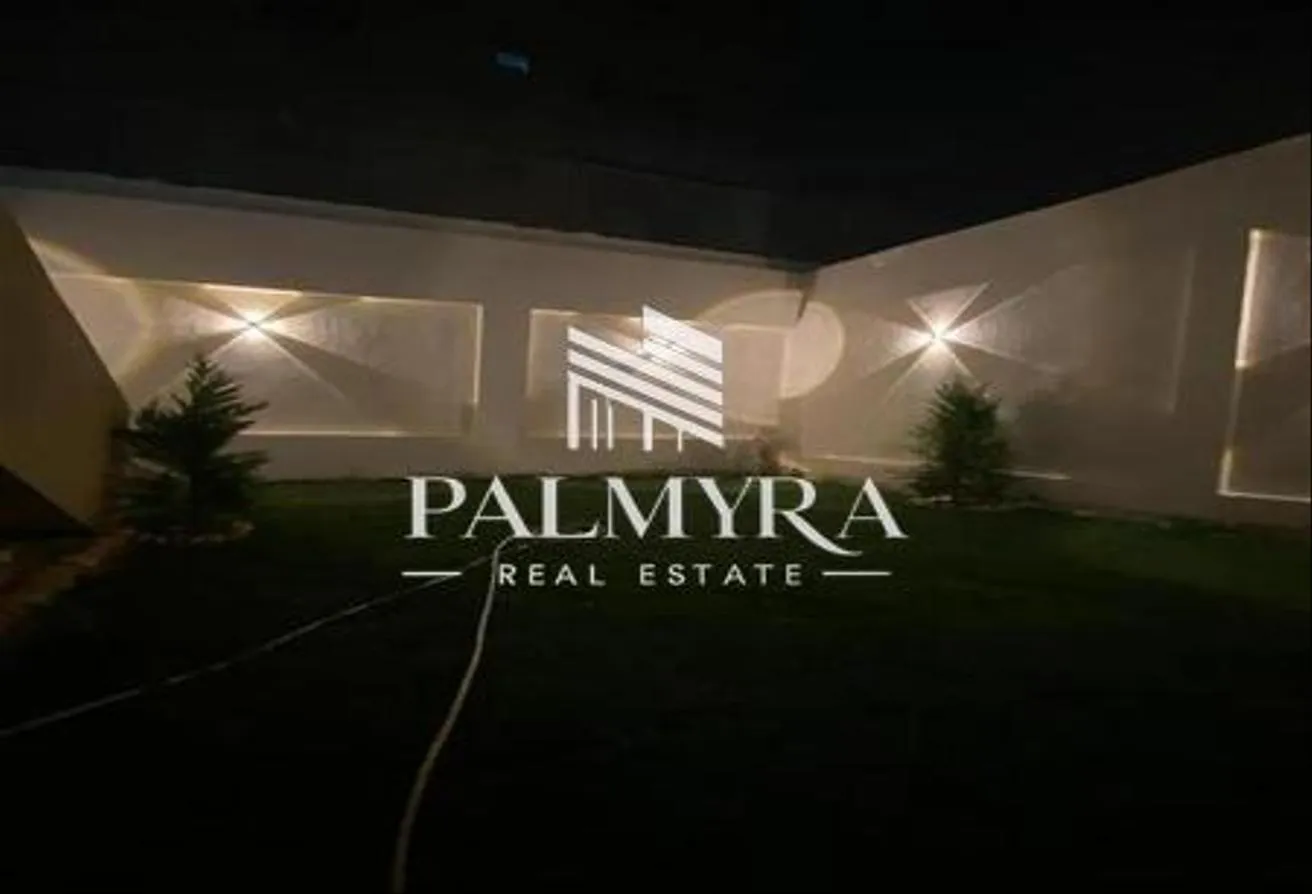 Sale in 4th District: Shop for sale 44 m on the facade in 6th of October