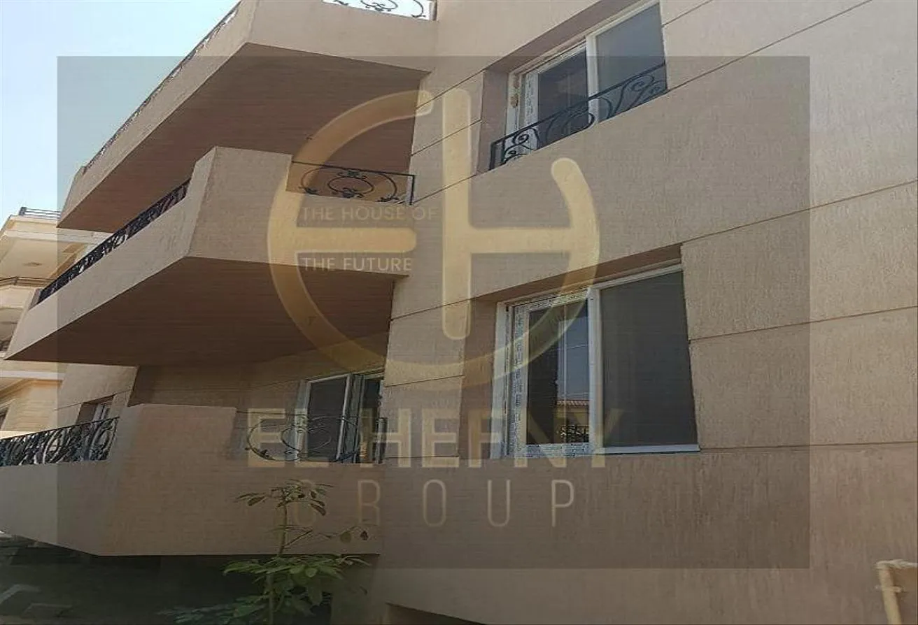 Sale in El Banafseg 4: A complete villa, divided into a duplex and two co
