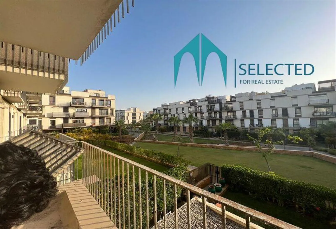 Sale in Beverly Hills Road: Penthouse for sale in Courtyard Beverly Hills