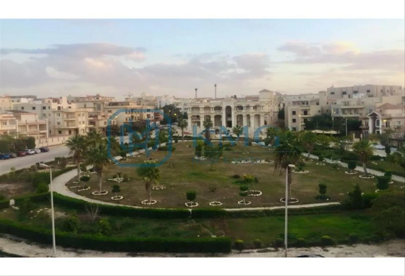 Sale in El Diplomaseen: دوبلكس بكومباوند الدبلوماسيين للبيع بسعر لقطه