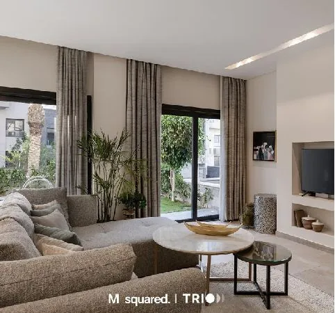 البيع في تريو جاردنز: ‏للبيع تاون هاوس 241م ببرايم لوكيشن - Trio Gardens 