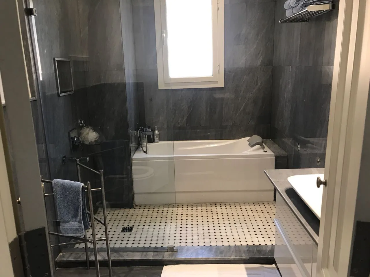 Gallery Image 12